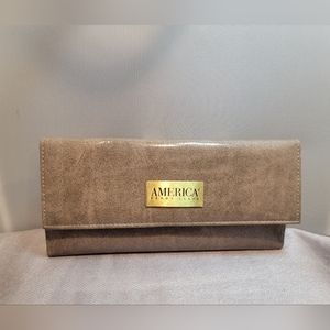 America Perry Ellis Women’s Brown Wallet/Organizer